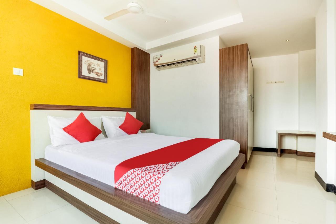 Oyo 61247 Hotel Vijayalakshmi Tiruppur Exterior photo